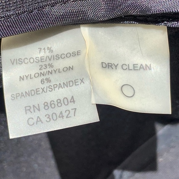 🌻Black Tailored Magaschoni Collection Jacket with Gold Circle Grommets Size 6 - Picture 11 of 11